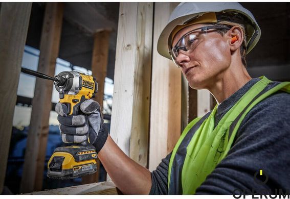 Шуруповерт ударний акумуляторний безщітковий DeWALT DCF850E1T DCF850E1T фото