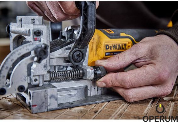 Фрезер акумуляторний безщітковий DeWALT DCW682NT DCW682NT фото