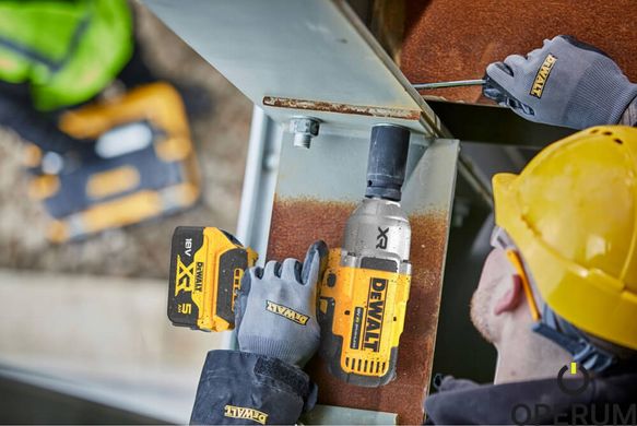 Гайкокрут ударний акумуляторний безщітковий DeWALT DCF900P2T